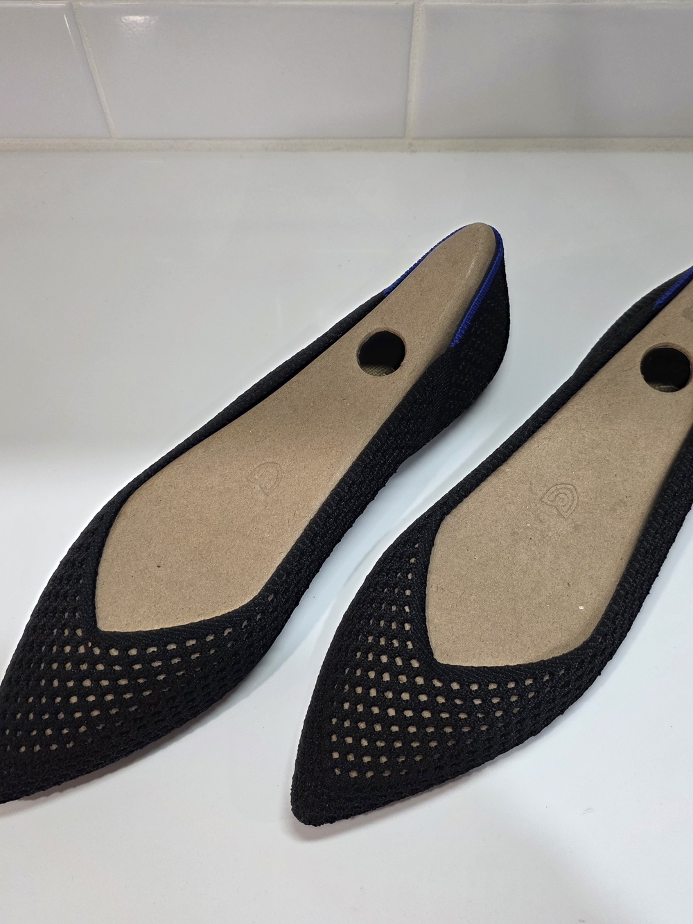 Rothy's The Point II Noir Mesh Flats Women's US 9 Black NWT New in Box - Picture 2 of 7